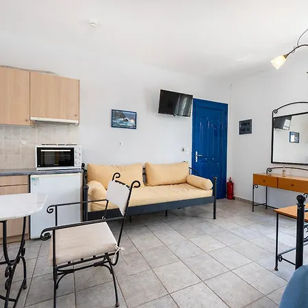Agnadi Blue Apartments Diakofti Extérieur photo